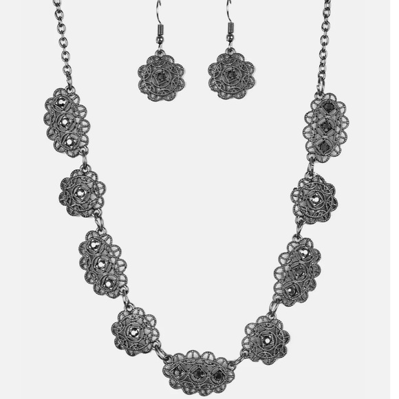 paparazzi Jewelry - 𝙽𝙴𝚆 Paparazzi Vintage Jewelry Set